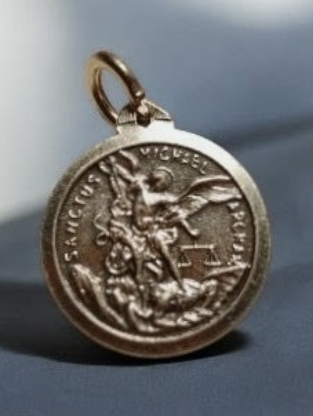 🆕 Saint Michael Round Medal Pendant
